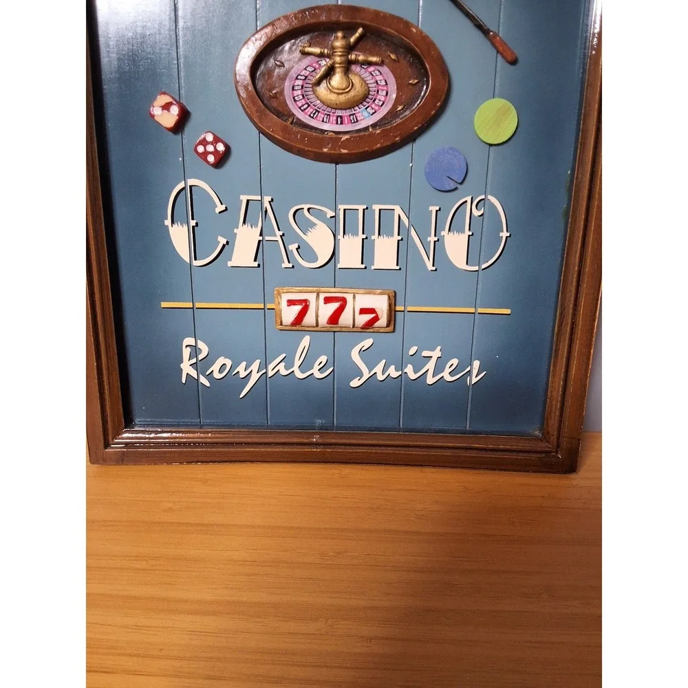 Vintage‎ 3D Cole's Casino Royal Suites Wooden Plaque. 16
